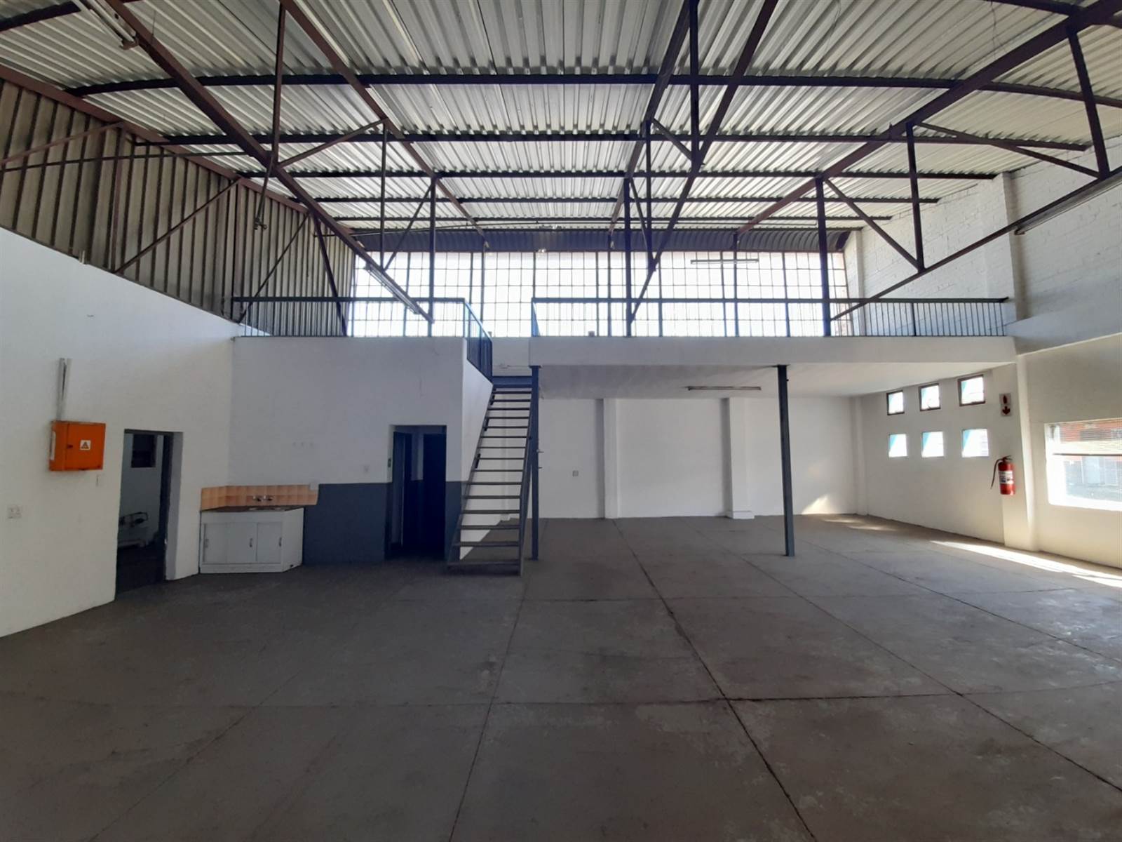 224  m² Commercial space in Steeledale photo number 9