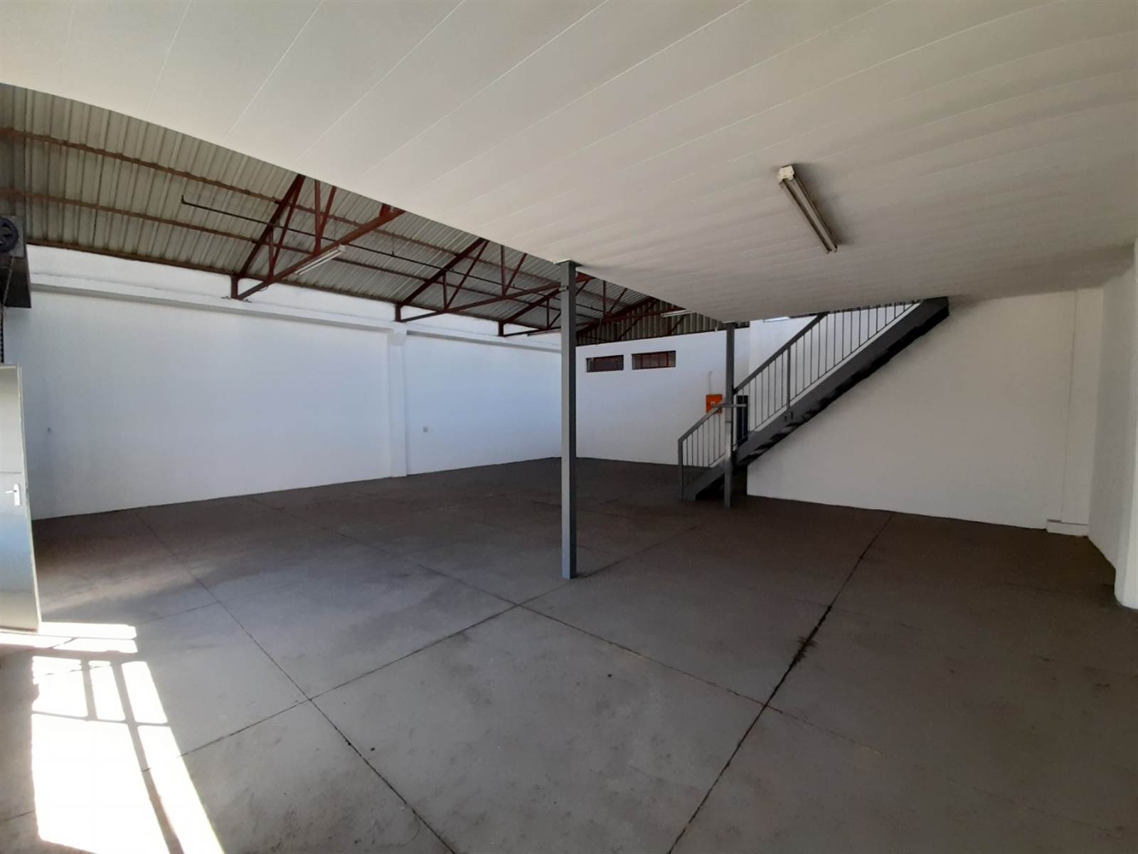 224  m² Commercial space in Steeledale photo number 19