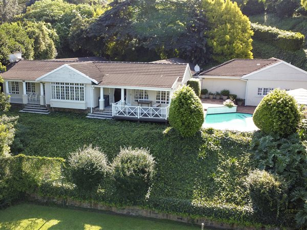 4 Bedroom House 4 Bedroom House