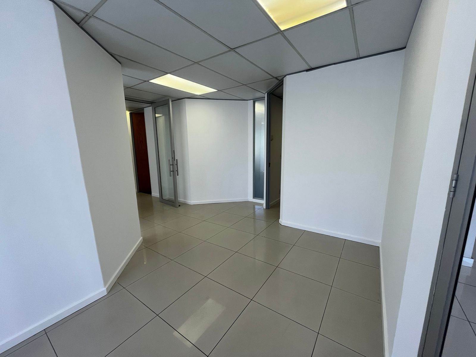 338  m² Commercial space in Bryanston photo number 4