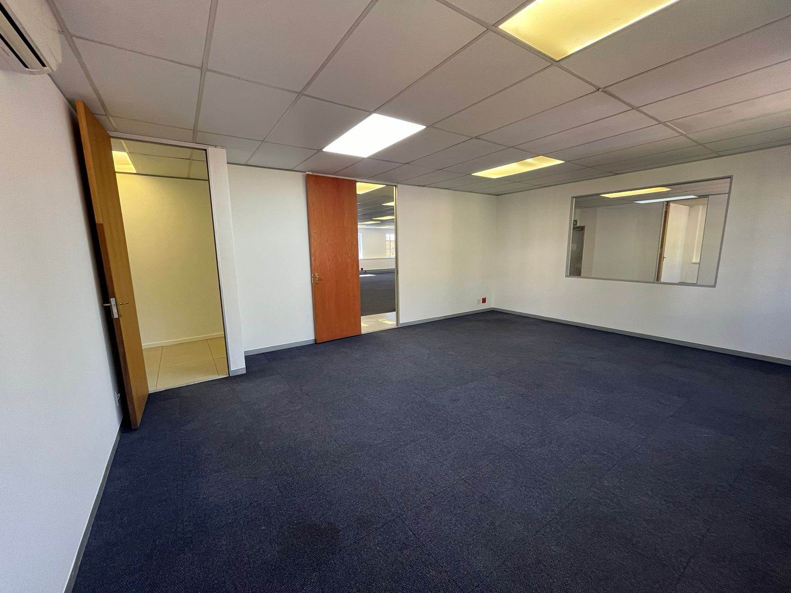 338  m² Commercial space in Bryanston photo number 15