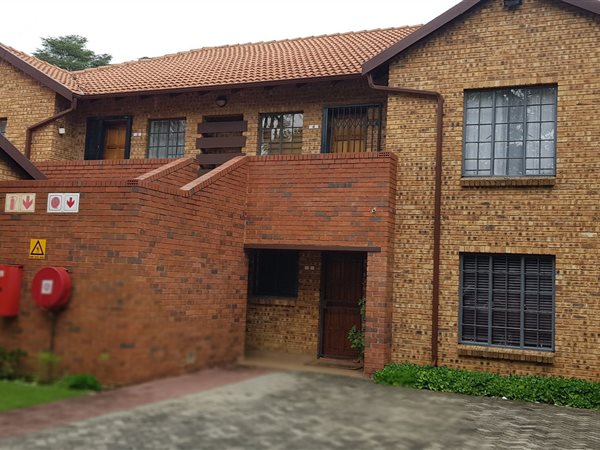 2 Bed Townhouse in Three Rivers