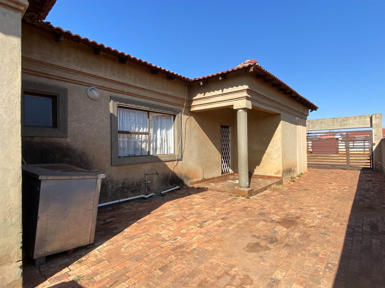 3 Bed House in Sebokeng Zone 10 photo number 22