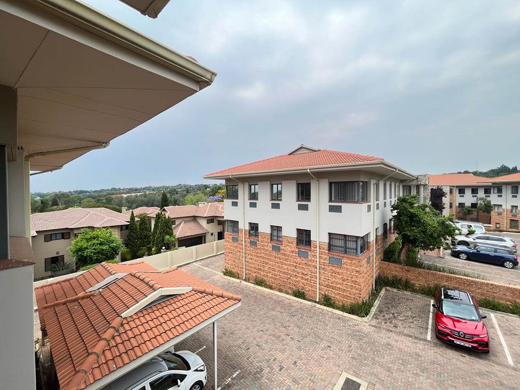 282  m² Commercial space in Bryanston photo number 2