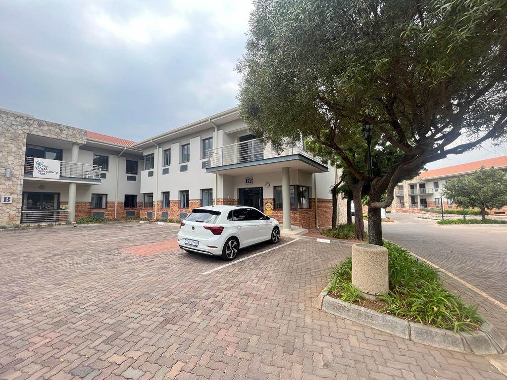 282  m² Commercial space in Bryanston photo number 3