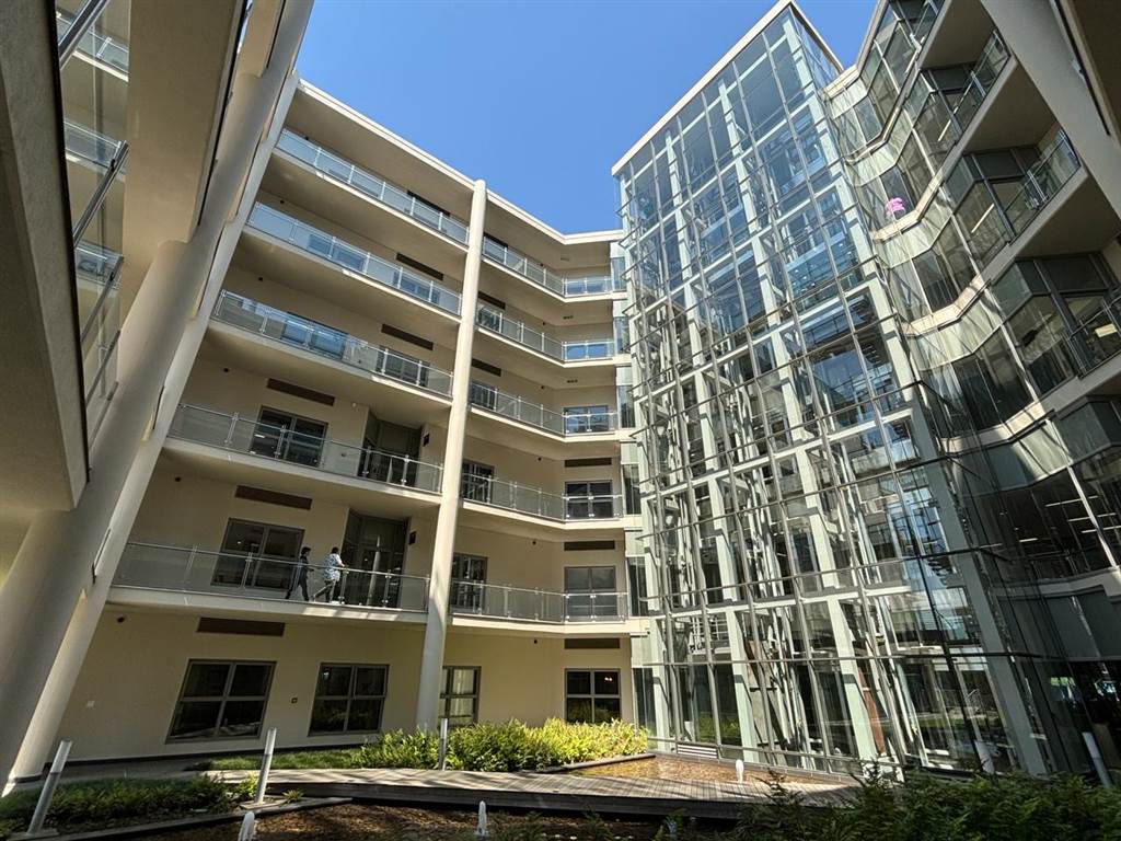 150  m² Commercial space in Rosebank photo number 3