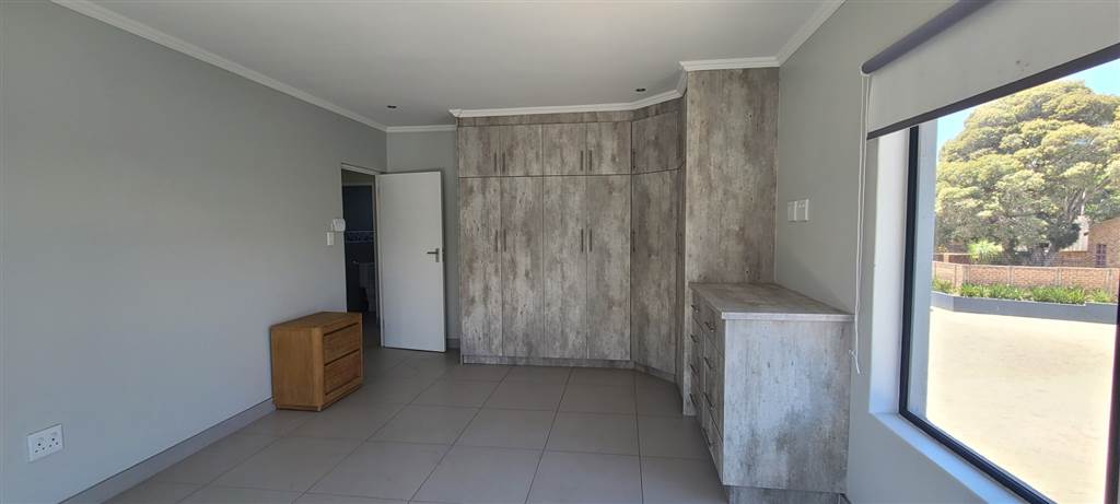 3 Bed Townhouse in Edendale photo number 8