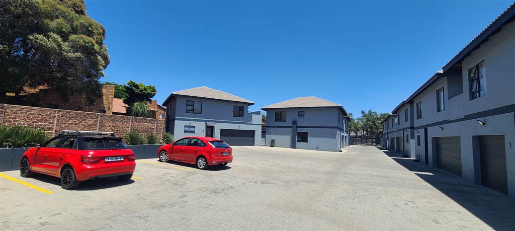 3 Bed Townhouse in Edendale photo number 19
