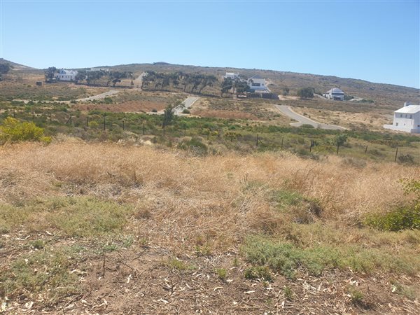 469 m² Land