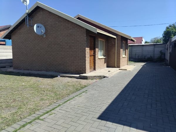 2 Bedroom House 2 Bedroom House