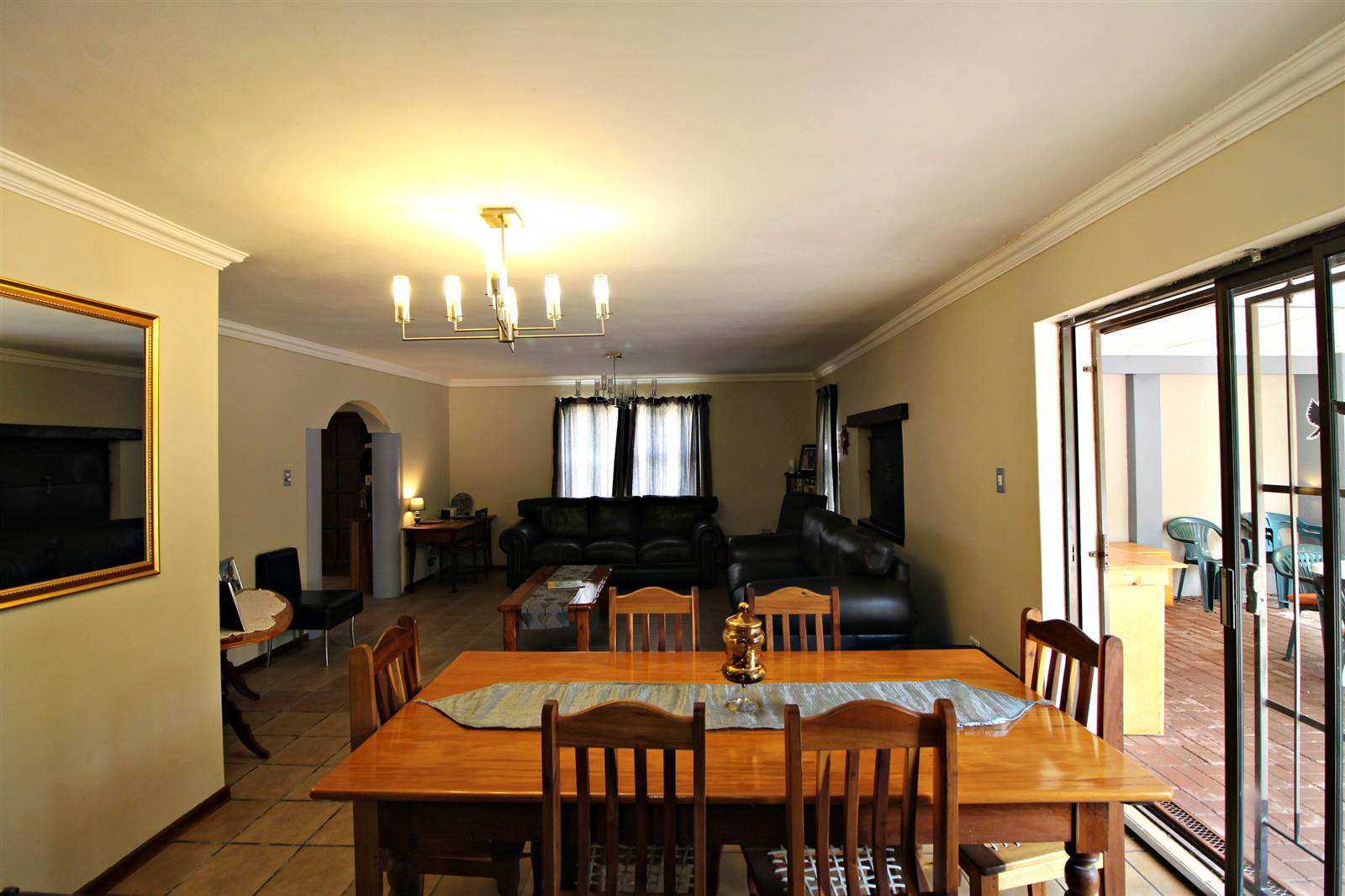 3 Bed House in Swellendam photo number 9