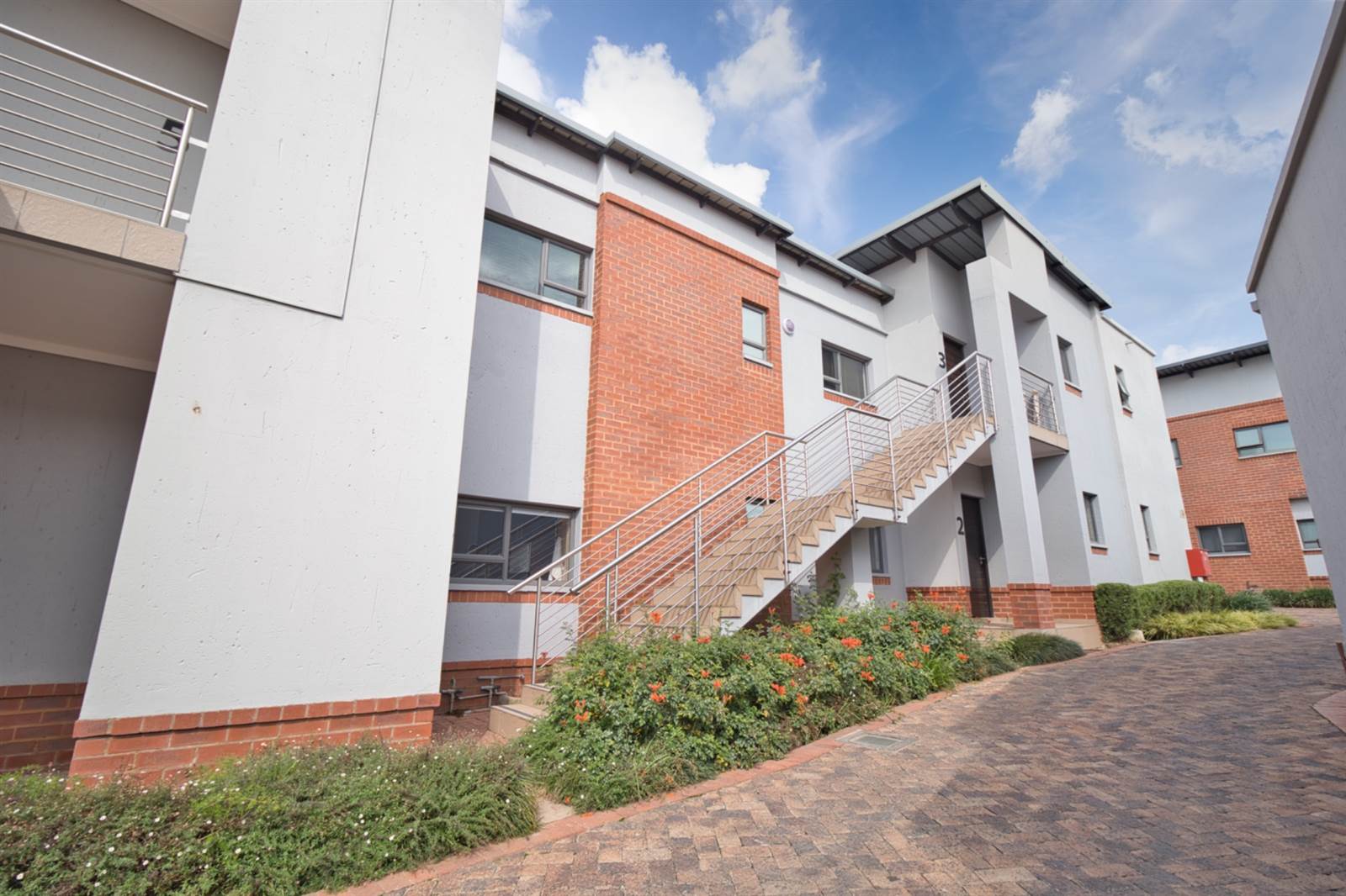 1 Bed Apartment in Ebotse Estate photo number 1