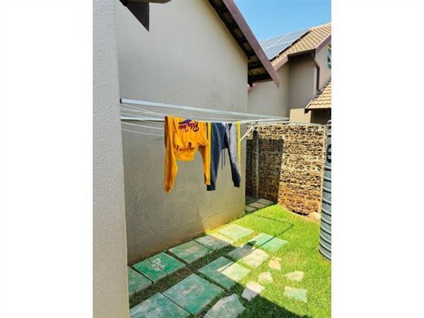 3 Bed Townhouse in Brentwood Park