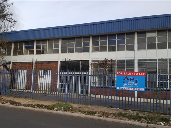 1500  m² Industrial space in Isando