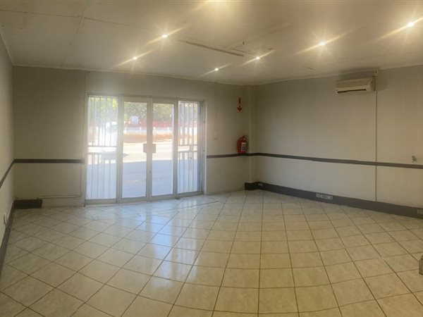36 m² Retail Space 36 m² Retail Space