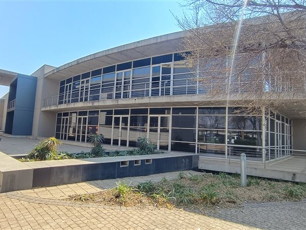 485  m² Commercial space