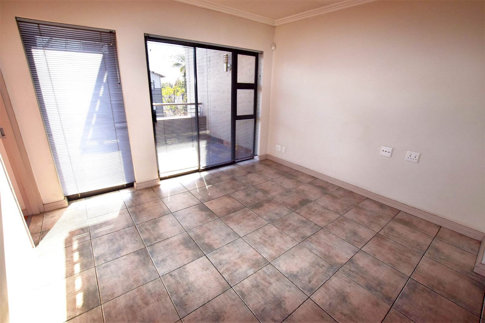 2 Bed Apartment in Rivonia photo number 7