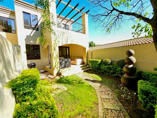 2 Bedroom Townhouse 2 Bedroom Townhouse