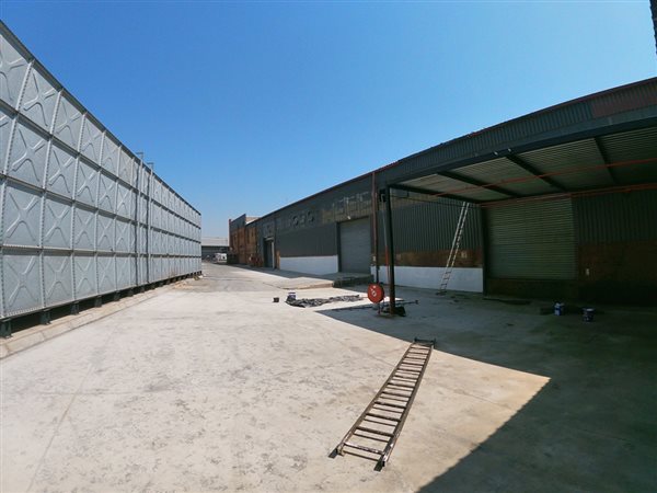 3302  m² Industrial space in Isando