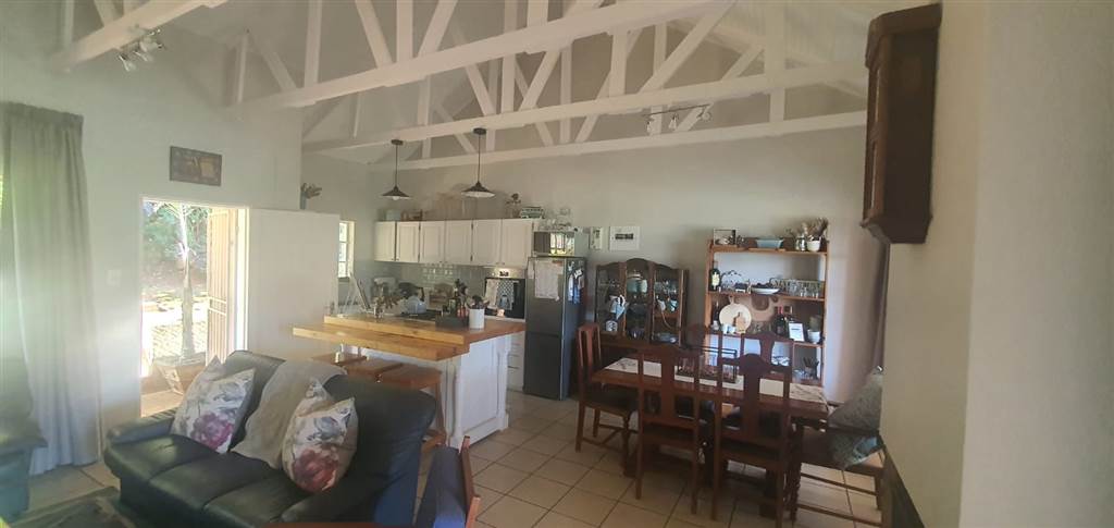 4 Bed Apartment in Sabie photo number 7