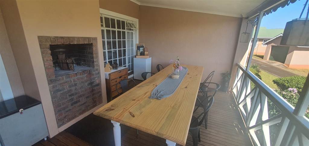 4 Bed Apartment in Sabie photo number 4