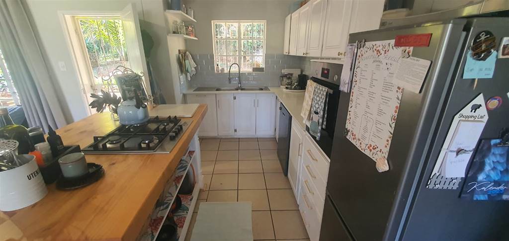 4 Bed Apartment in Sabie photo number 10