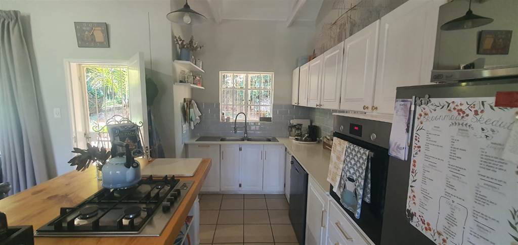 4 Bed Apartment in Sabie photo number 8