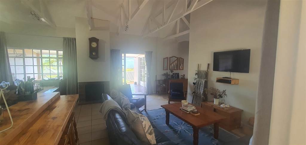 4 Bed Apartment in Sabie photo number 14