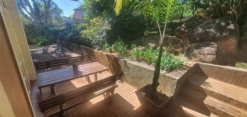 4 Bed Apartment in Sabie photo number 16