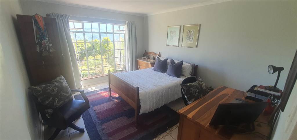 4 Bed Apartment in Sabie photo number 30