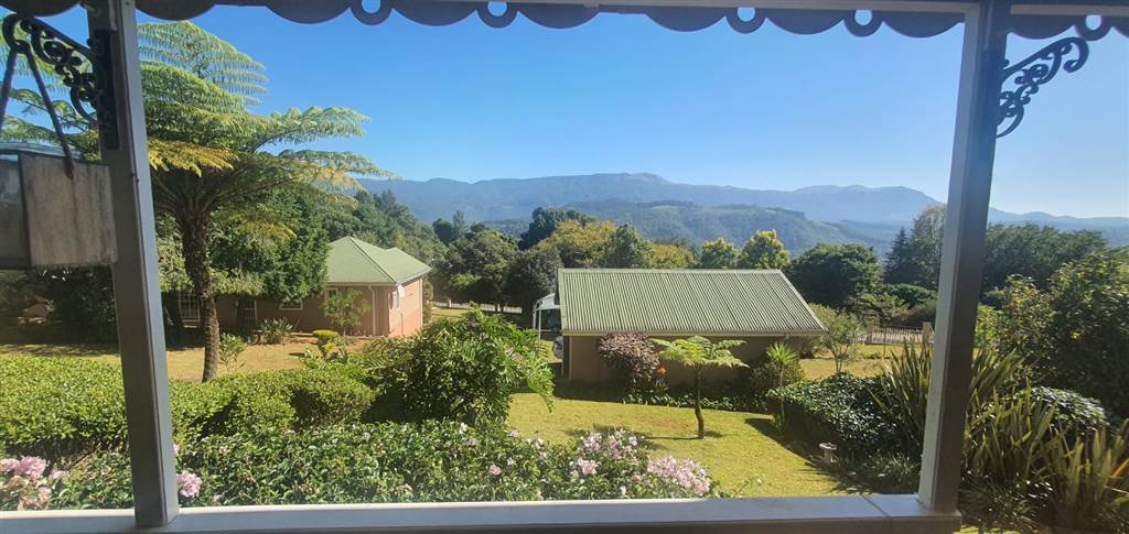4 Bed Apartment in Sabie photo number 5