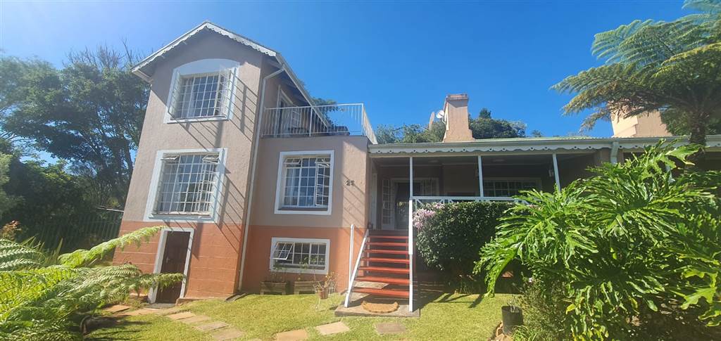 4 Bed Apartment in Sabie photo number 2
