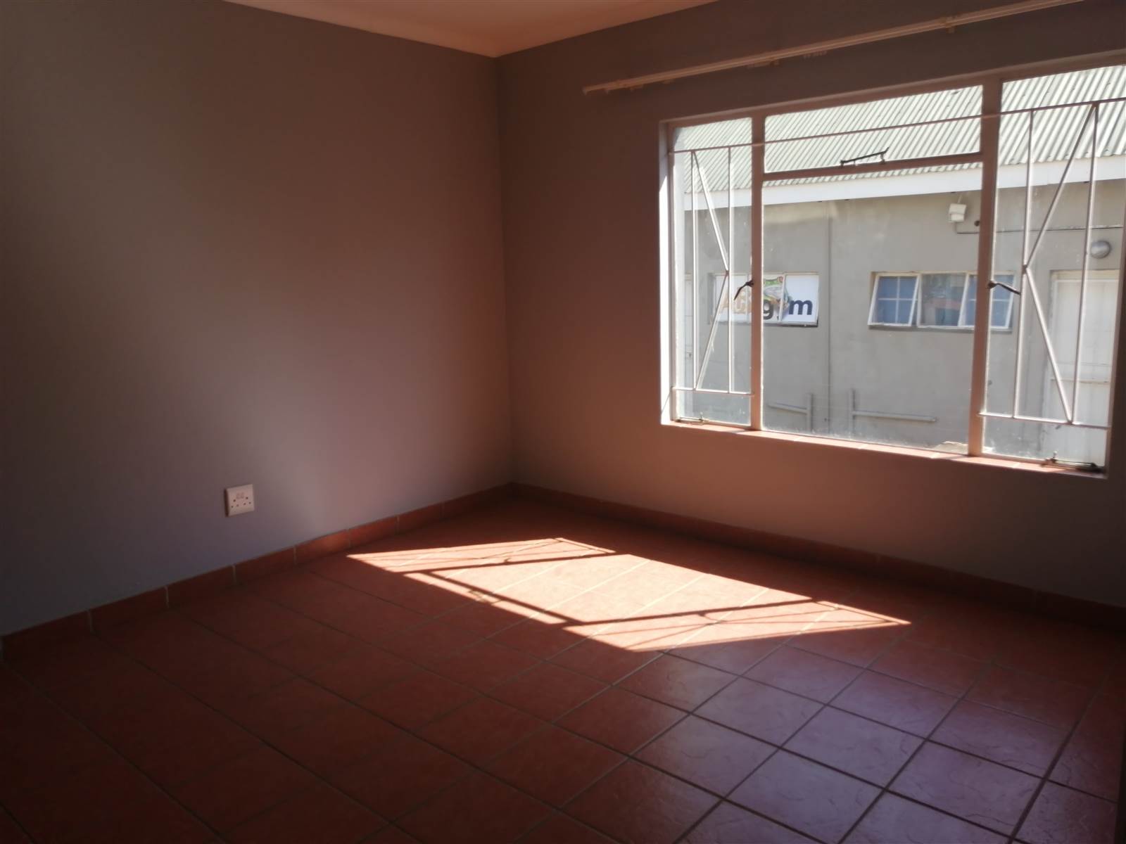3 Bed Apartment in Lydenburg photo number 8