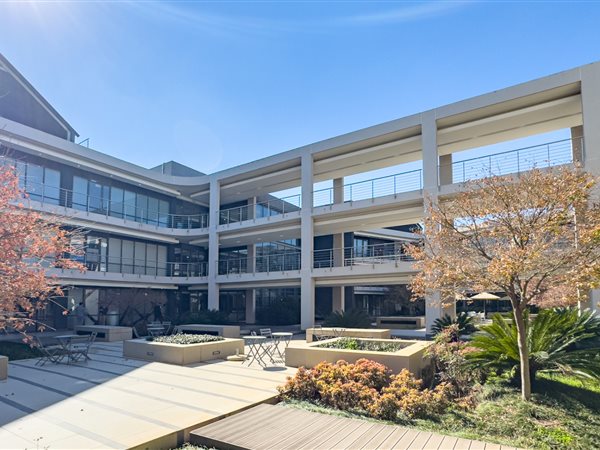 220.4 m² Office Space 220.4 m² Office Space
