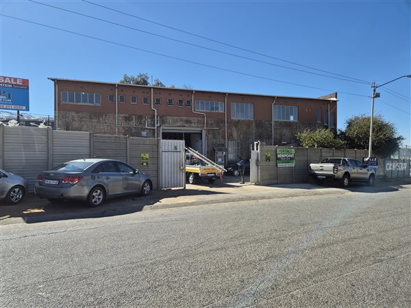 650  m² Industrial space