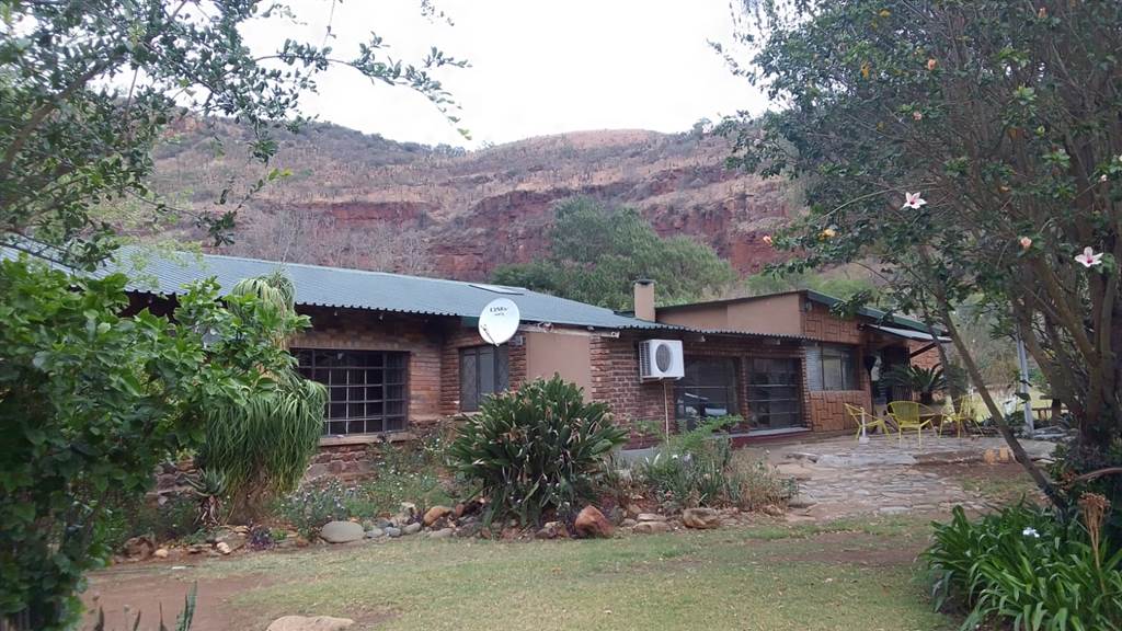 16 Bed House in Waterval Boven photo number 2