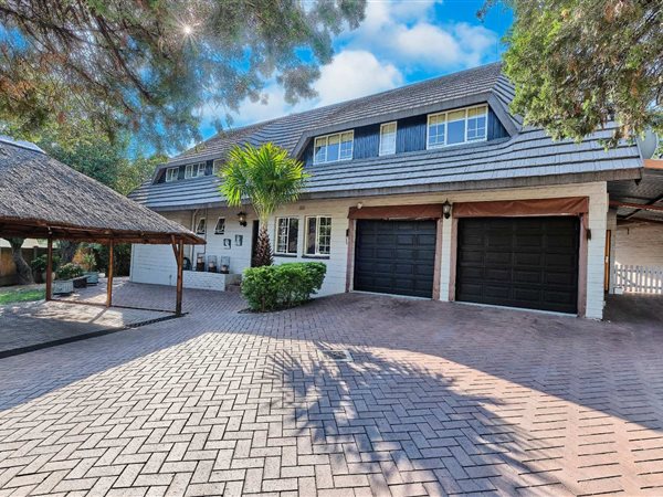 5 Bed House in Sunninghill
