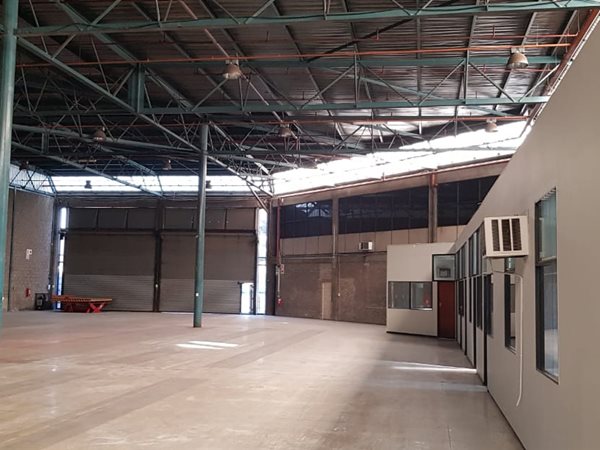 1 008  m² Industrial space