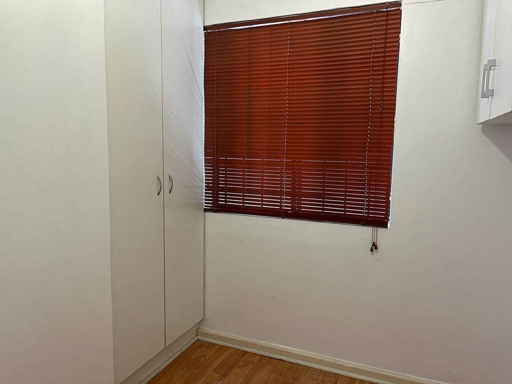 2 Bed Apartment in Parow photo number 12