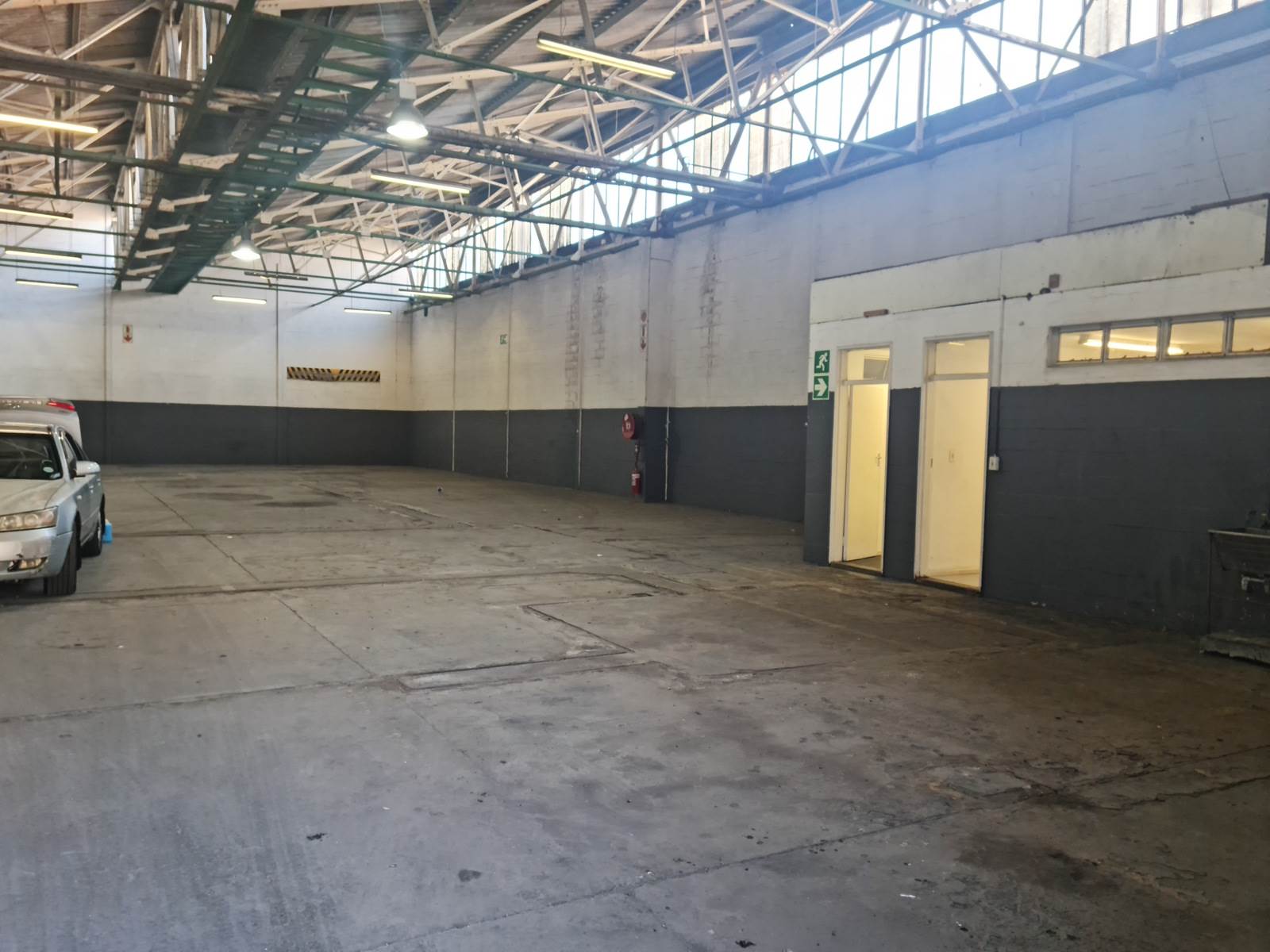 2074  m² Industrial space in Kuilsriver photo number 2