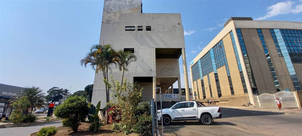 492  m² Commercial space in Pinetown Central photo number 1