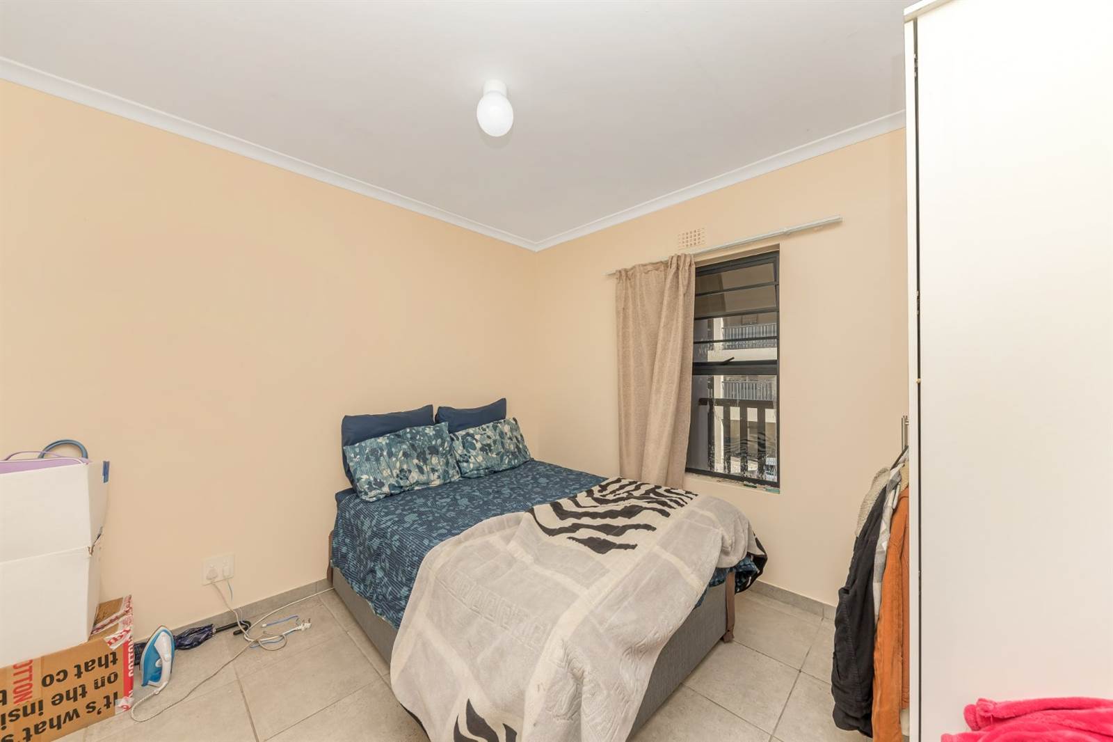 2 Bed Apartment in Parklands photo number 10