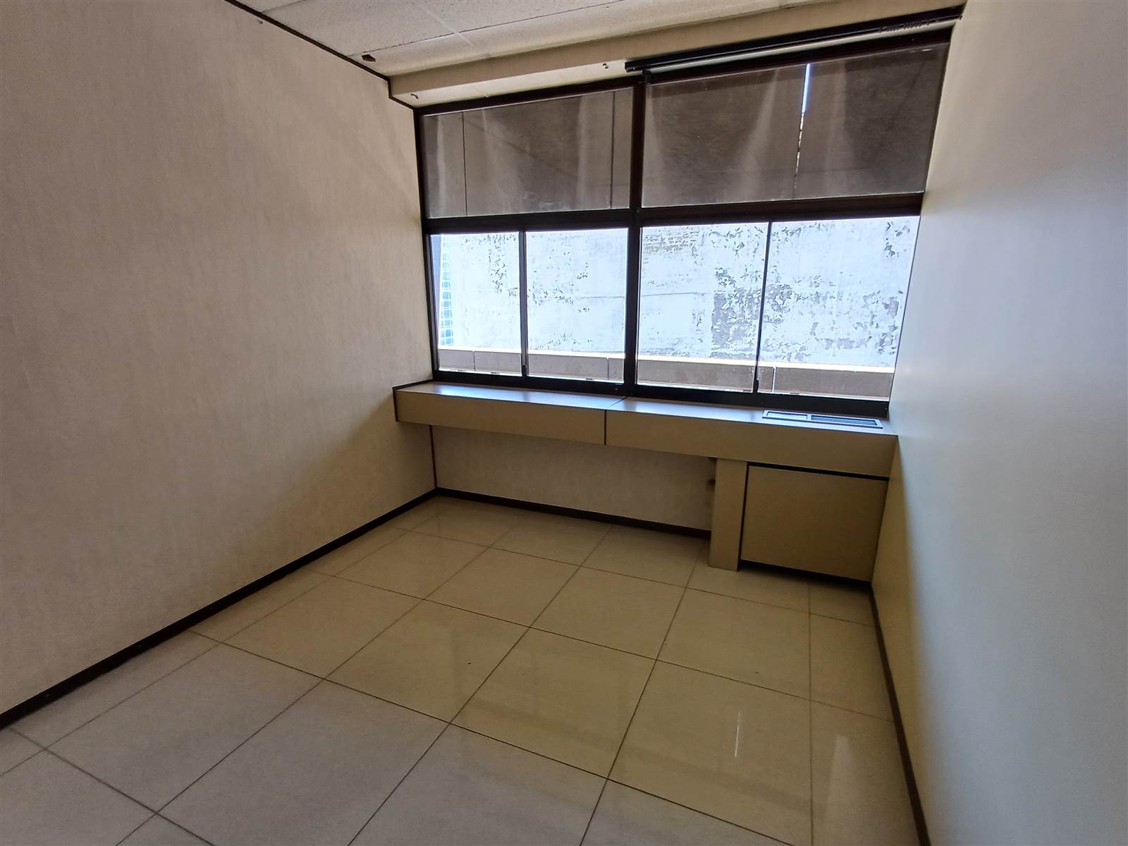 225  m² Commercial space in Durban CBD photo number 10