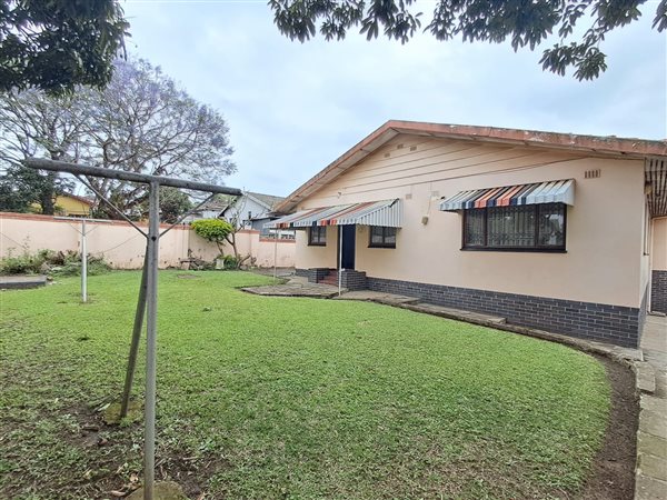 2 Bedroom House