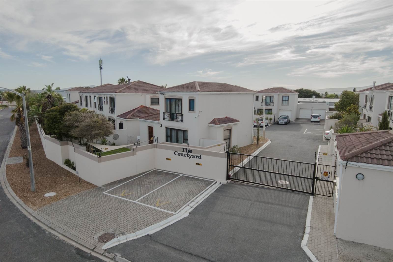 3 Bed House in Blouberg Sands photo number 1