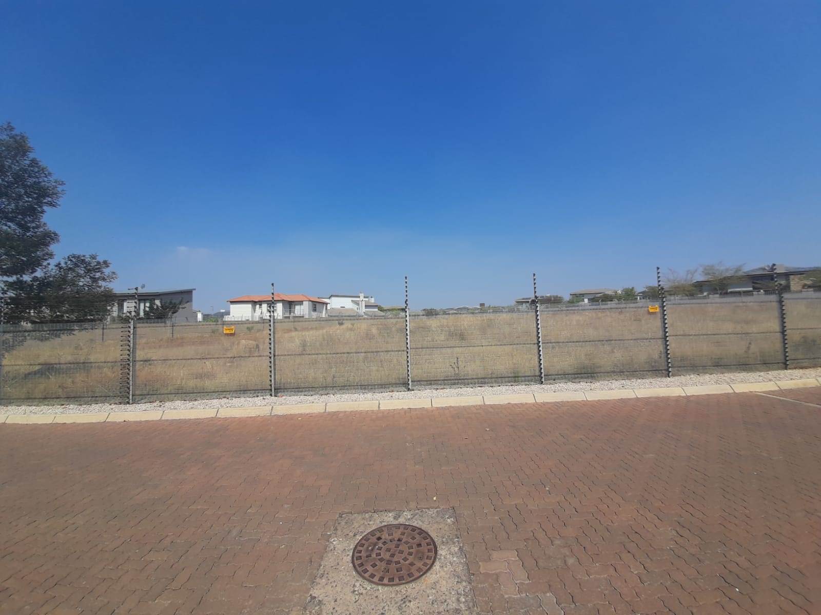 3736 m² Land available in Hazeldean (Silverlakes Surroundings) photo number 1