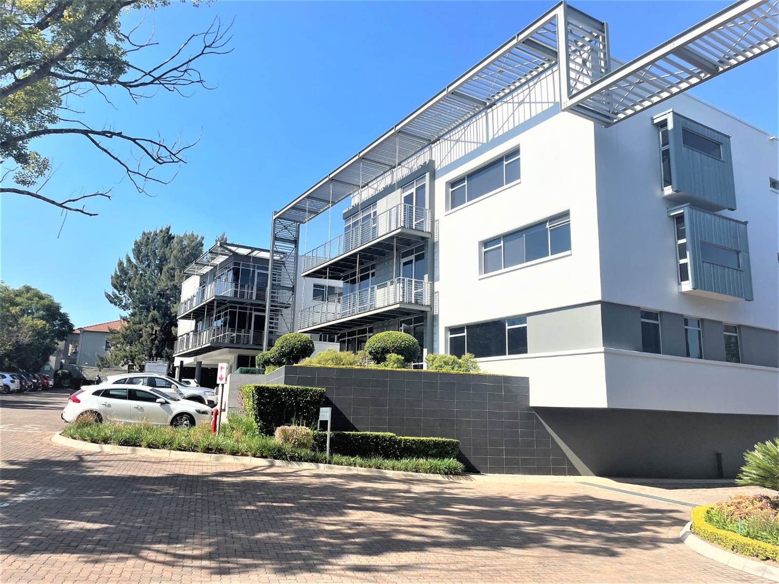 372  m² Office Space in Bryanston photo number 3