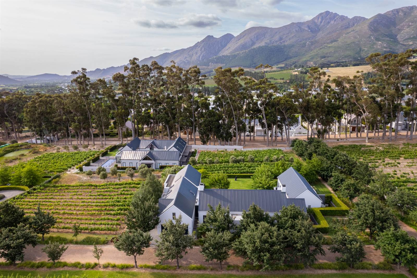 3194 m² Land available in Franschhoek photo number 2