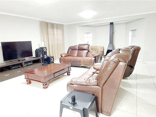3 Bedroom House 3 Bedroom House
