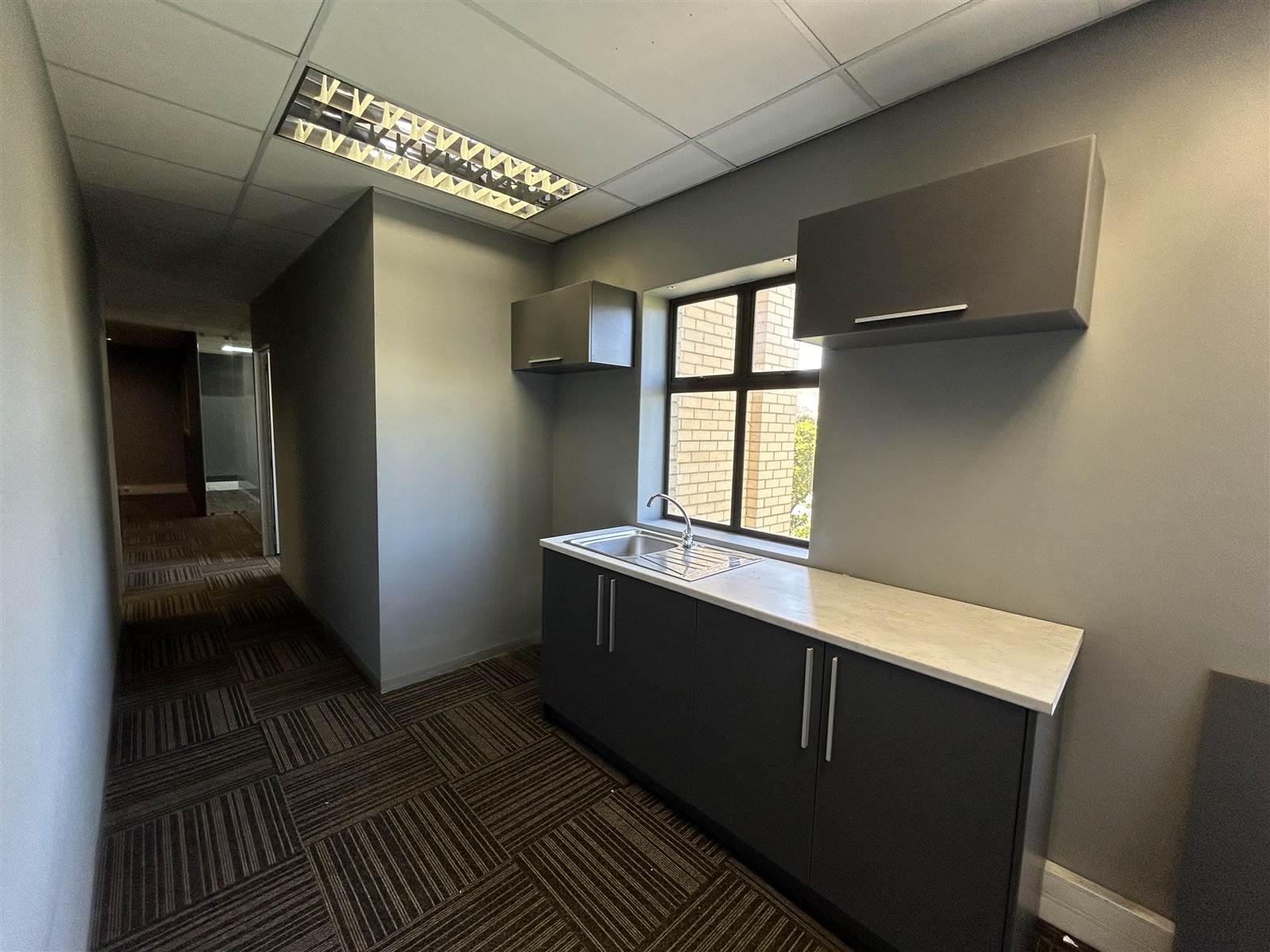 115  m² Commercial space in Durbanville Central photo number 7